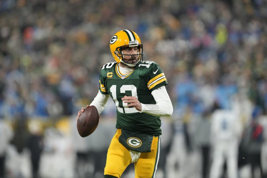 Aaron Rodgers, Aaron Rodgers NFL, NFL, Sports, Aaron Rodgers signs with The New York Spurts
